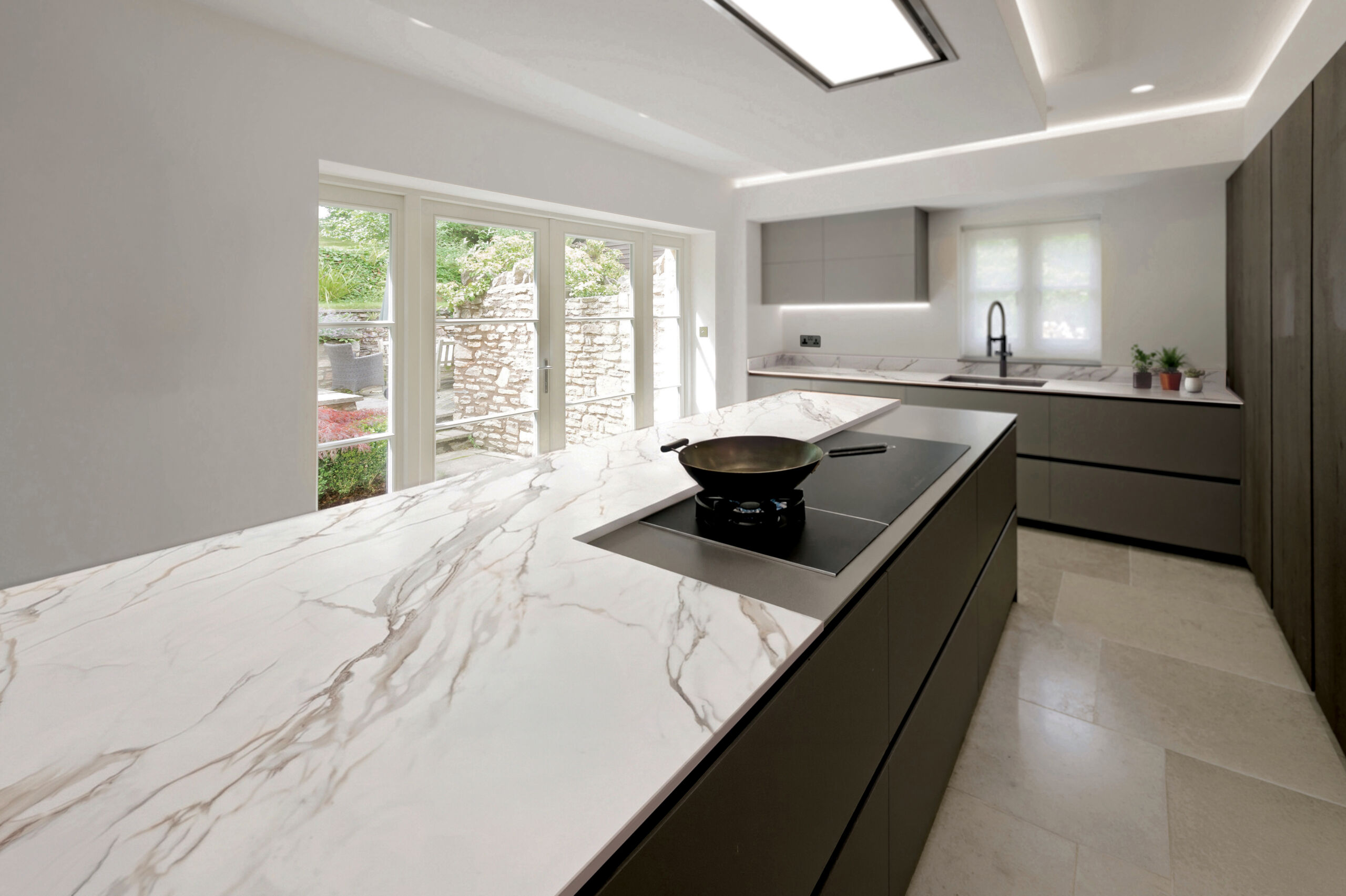 CARYSIL Aravalli Calacatta Borghini - Image 3
